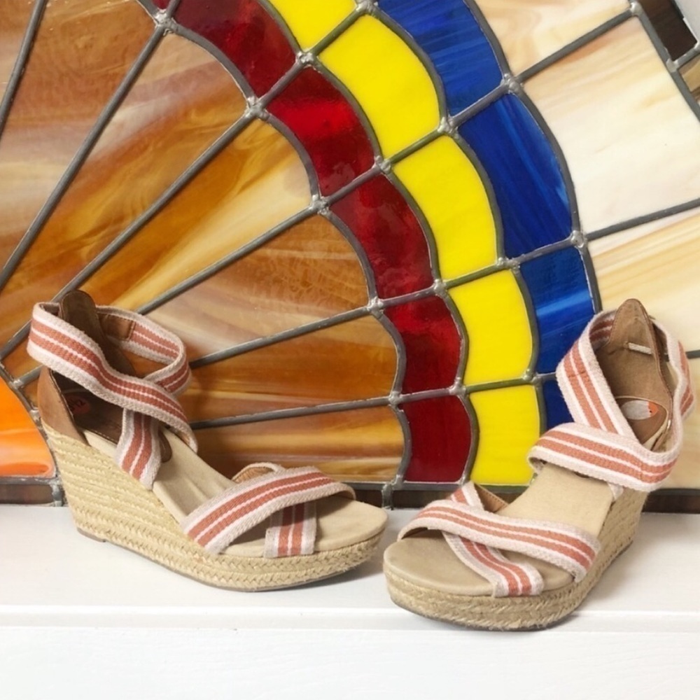 Kenneth Cole espadrille jute wedge sandals…